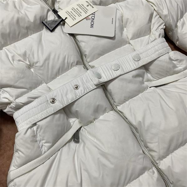 MONCLER 2025秋冬 ブラック 高級 ダウン 防寒 美ライン 人気 トレンド モンクレール コピー