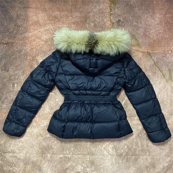 MONCLER 2025秋冬 ブラック 高級 ダウン 防寒 美ライン 人気 トレンド モンクレール コピー