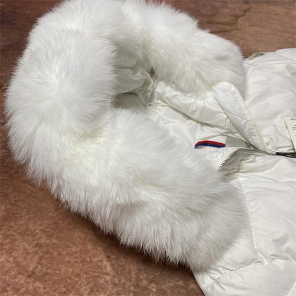 MONCLER 2025秋冬 ブラック 高級 ダウン 防寒 美ライン 人気 トレンド モンクレール コピー