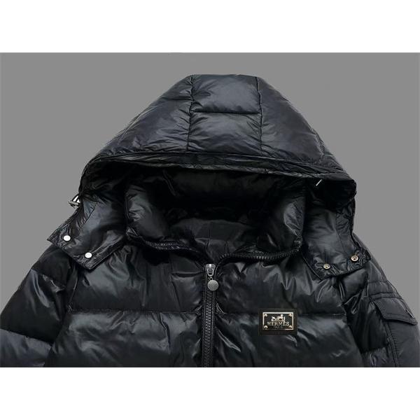 2025秋冬 高級感 ブラック HERMES エルメス コピー ダウンジャケット ゴールドロゴ 上品　人気急上昇