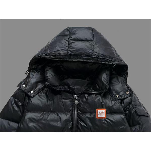 2025秋冬 モード ブラック HERMES エルメス コピー ダウンジャケット 白ロゴアクセント 洗練