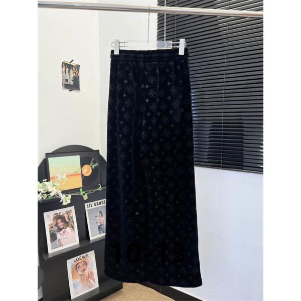 2025秋冬 CHROME HEARTS クロムハーツ コピー ラグジュアリー ブラック パンツ 美脚シルエット