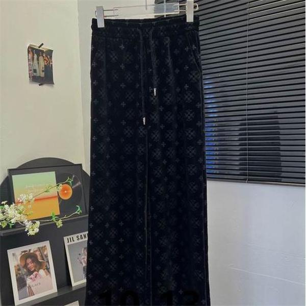 2025秋冬 CHROME HEARTS クロムハーツ コピー ラグジュアリー ブラック パンツ 美脚シルエット