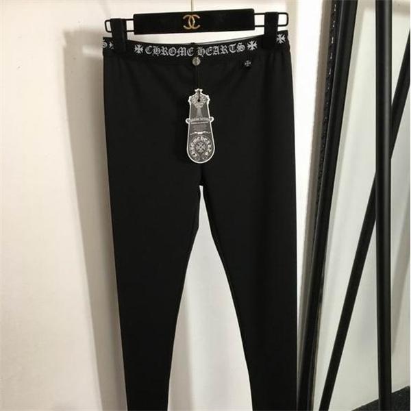 CHROME HEARTS 2025秋冬 スタイリッシュ ロゴ映え クロムハーツ コピー パンツ 美脚 魅力
