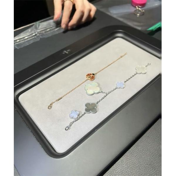 ギフト最適❤VCAブレスレットコピーヴァン クリーフアンドアーペル2025-2026人気新作