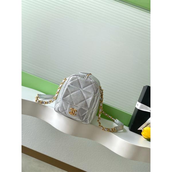 CHANEL シャネル コピー 2025秋冬 シルバー 大人気 上質感 メタリックキルティング バッグ