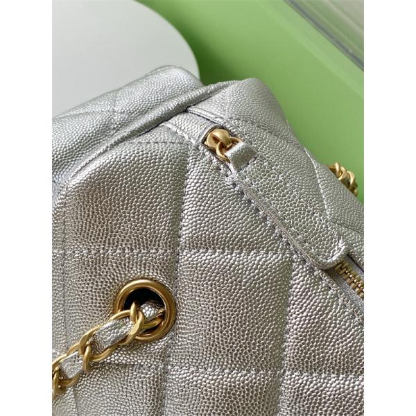 CHANEL シャネル コピー 2025秋冬 シルバー 大人気 上質感 メタリックキルティング バッグ