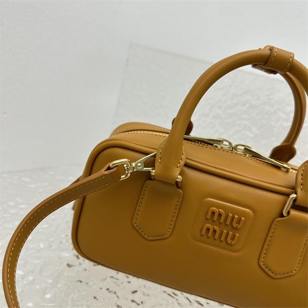 2025秋冬 ぬくもりマスタード 人気必須 ボストンバッグ MIUMIU ミュウミュウ スーパーコピー