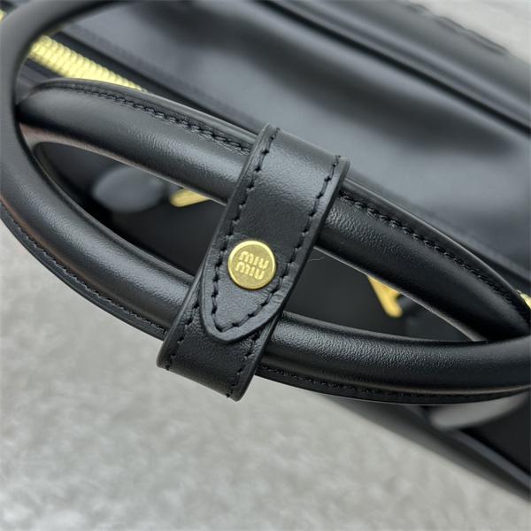 MIUMIU ミュウミュウ 偽物 ネイビー トレンドリッチ 人気上昇 大容量レザーボックスバッグ 