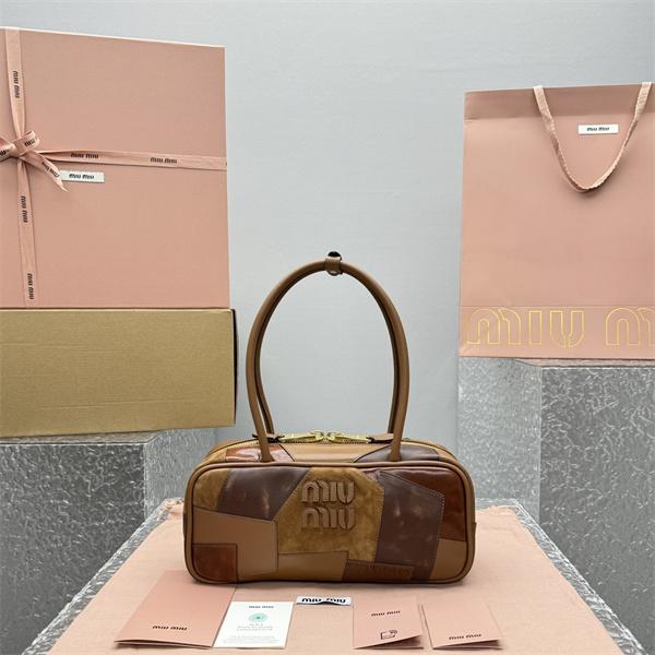 ほっこりブラウン 新作限定 こなれ感抜群 MIUMIU ミュウミュウ スーパーコピー ボストンバッグ