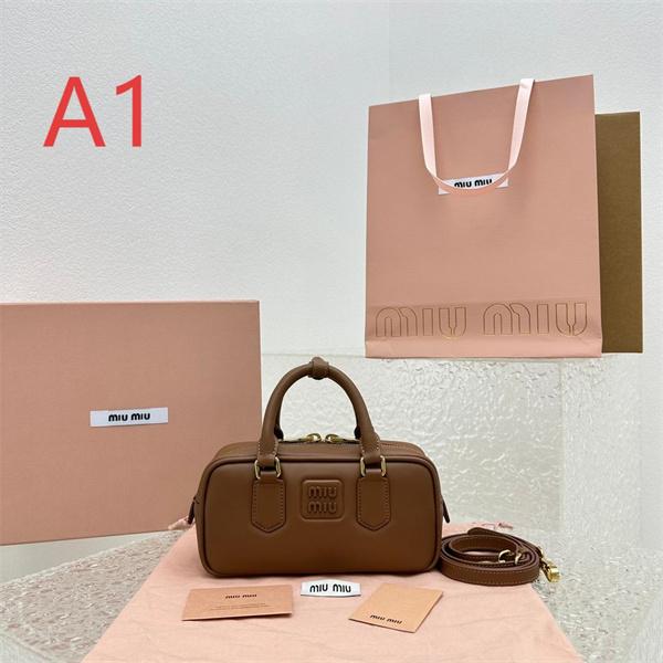 2025秋冬 ブラウン 新作話題 高見えレザー コンパクト MIUMIU ミュウミュウ コピー ボストンバッグ
