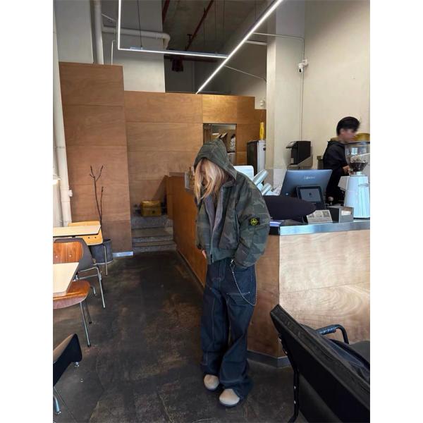 2025秋冬 ミリタリーカモ 新作話題 ソフト裏地  STONE ISLAND ストーンアイランド コピー  ダウンジャケット