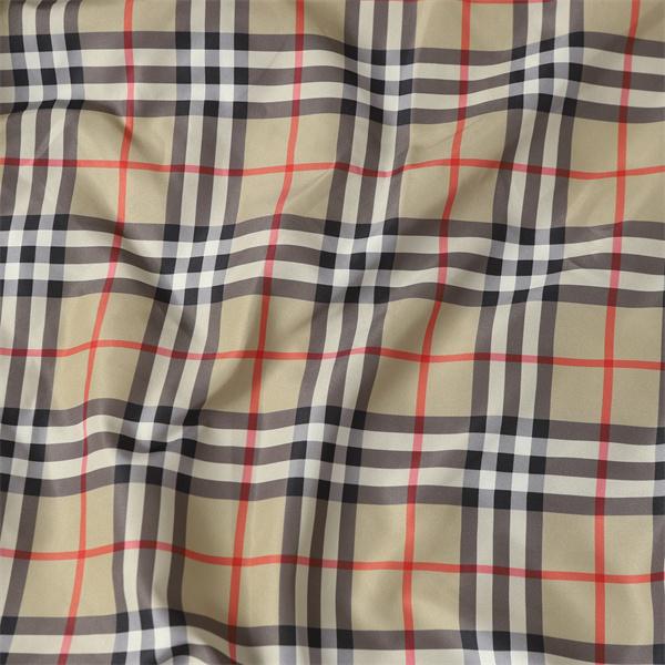 BURBERRY バーバリー コピー 秋冬 ブラック 話題上昇 シンプル上品 キルティング ジャケット