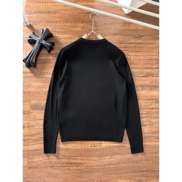 BURBERRY バーバリー コピー ブラック トレンド継続 TBロゴ シンプルニット セーター