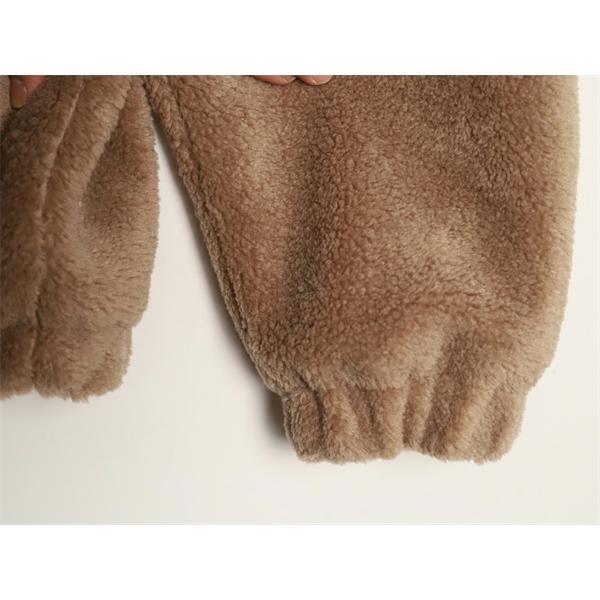 CELINE セリーヌ コピー 希少 上質ウォームタッチ 立体シルエット ジャケット