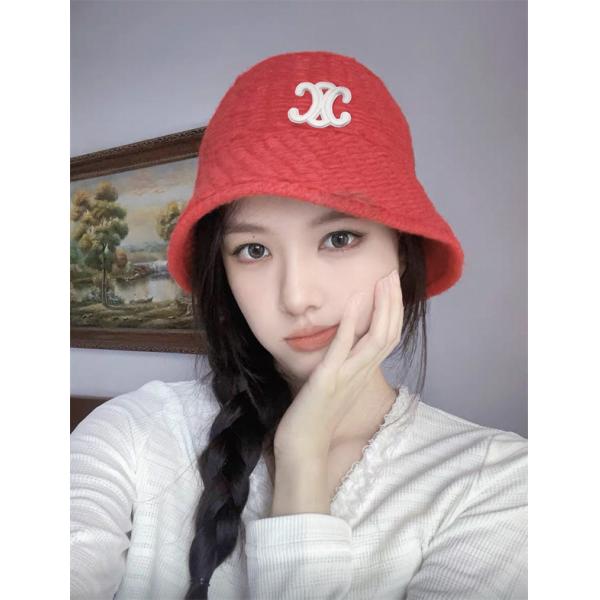 秋冬 人気急上昇 上品カジュアル 立体 CELINE セリーヌ コピー ニット帽  