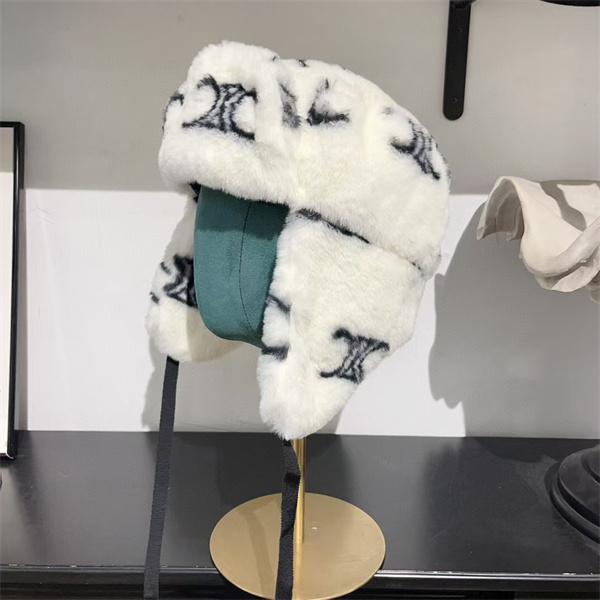 CELINE セリーヌ コピー 秋冬 ホワイト 話題性MAX 防寒イヤーフラップ帽
