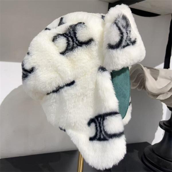CELINE セリーヌ コピー 秋冬 ホワイト 話題性MAX 防寒イヤーフラップ帽