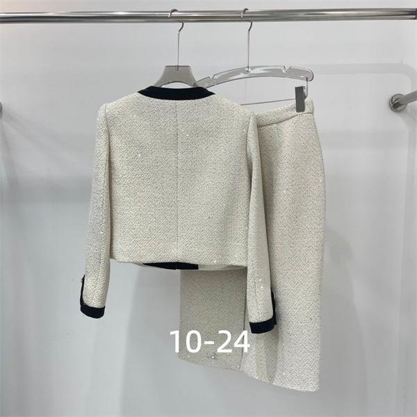 最新作❤❤シャネル セットアップコピー CHANEL 2点セットおしゃれコーディネート