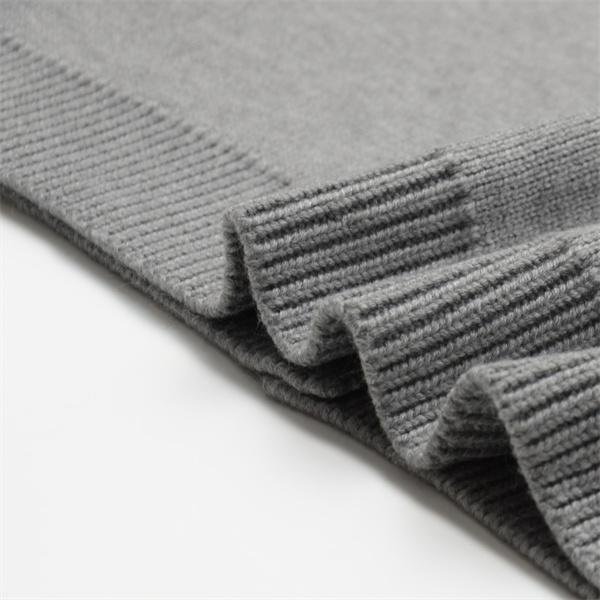 MIUMIU ミュウミュウ コピー 2025年秋冬 シンプルデザイン 大人きれいめ ニットカーディガン