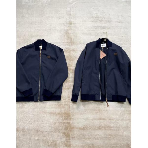 秋冬コーデ ミニマルデザイン 大人カジュアル MIUMIU ミュウミュウ コピー ジャケット