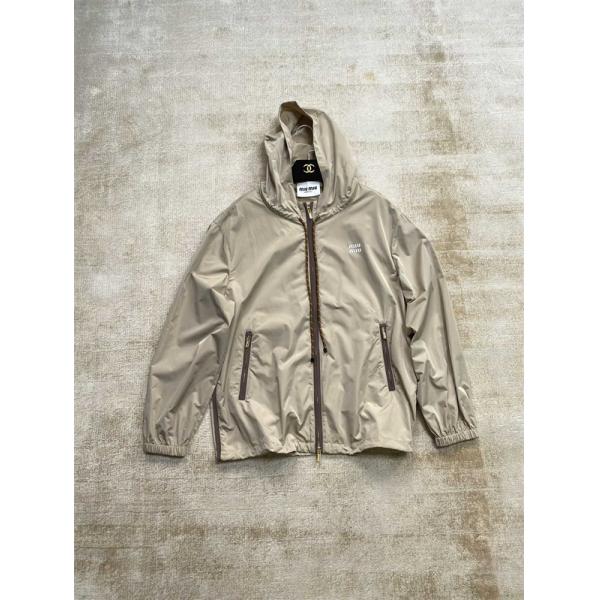 2025年秋冬 新作 上質ナイロン 防風フード付き MIUMIU ミュウミュウ コピー ジャケット