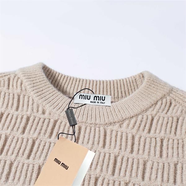 人気 上質素材 保温ニット 着心地抜群 秋冬コーデ MIUMIU ミュウミュウ コピー