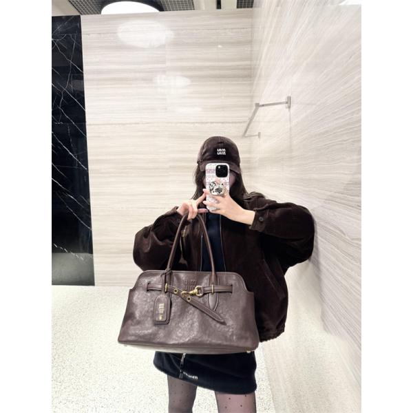 落ち着き感 温もり ブラウン コーデュロイ MIUMIU ミュウミュウ コピー ジャケット 定番