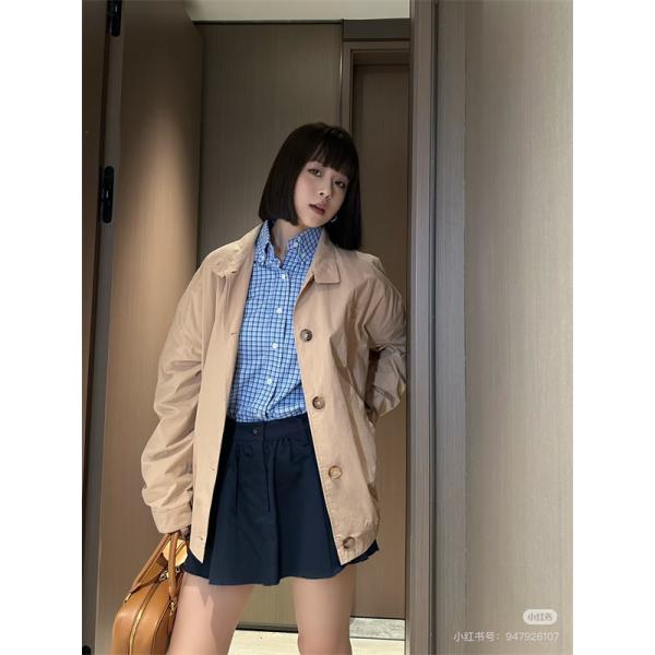 MIUMIU ミュウミュウ コピー シンプル 防風 ベージュ スタンドカラージャケット おすすめ