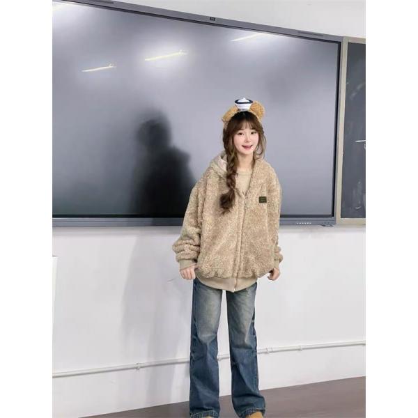 大人カジュアル ふんわりボア ベージュ フード付き MIUMIU ミュウミュウ コピー ジャケット