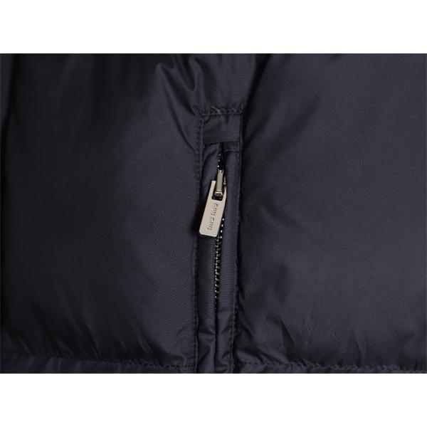 MIUMIU ミュウミュウ コピー 2025秋冬 防寒重視 スポーティー ネイビー ダウンジャケット