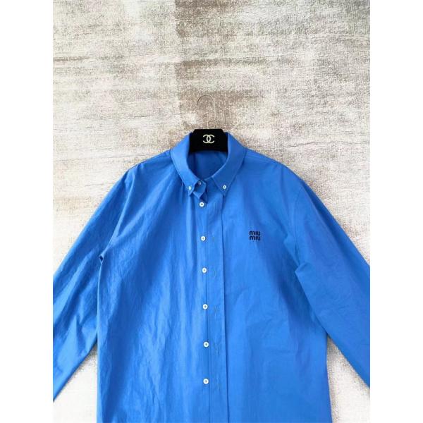 2025秋冬 きれいめ 軽やか素材 ブルー MIUMIU ミュウミュウ スーパーコピー シャツ トレンド