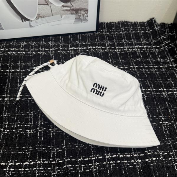 2025秋冬 軽やかコーデ ロゴデザイン MIUMIU ミュウミュウ コピー バケットハット