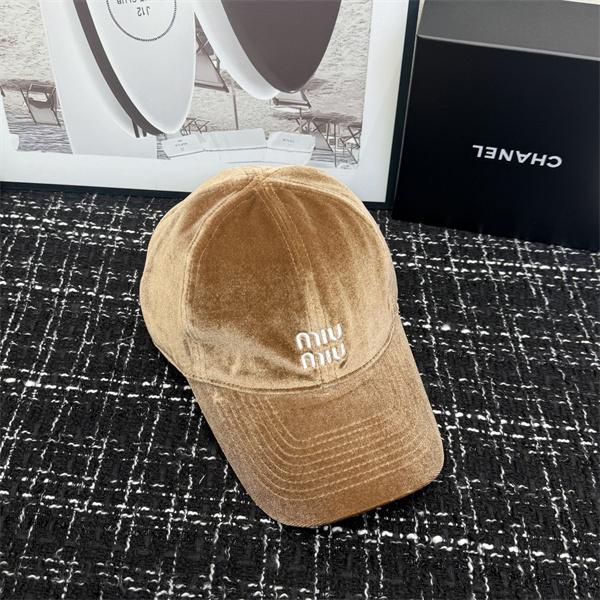 2025秋冬 季節感たっぷり 上品ベロア ロゴ MIUMIU ミュウミュウ コピー キャップ 