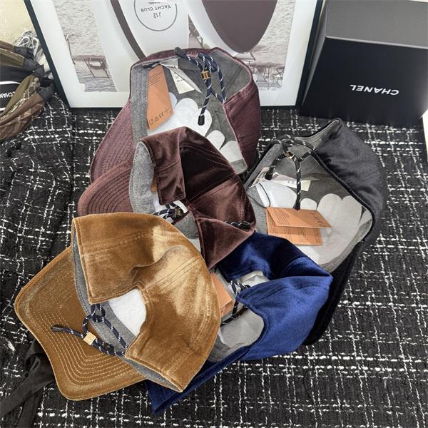 2025秋冬 季節感たっぷり 上品ベロア ロゴ MIUMIU ミュウミュウ コピー キャップ 