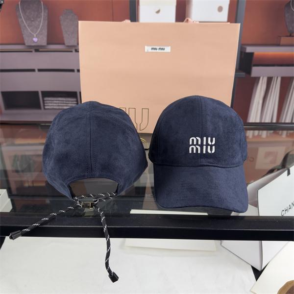 MIUMIU ミュウミュウ スーパーコピー 落ち着きカラー 大人仕様 起毛素材 キャップ 定番