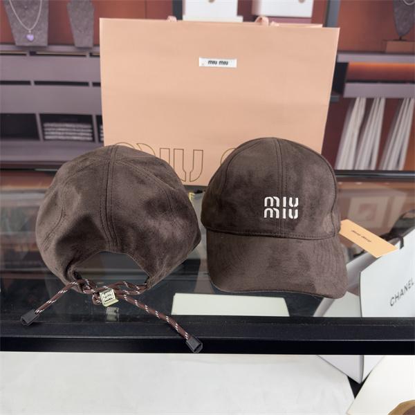 MIUMIU ミュウミュウ スーパーコピー 落ち着きカラー 大人仕様 起毛素材 キャップ 定番