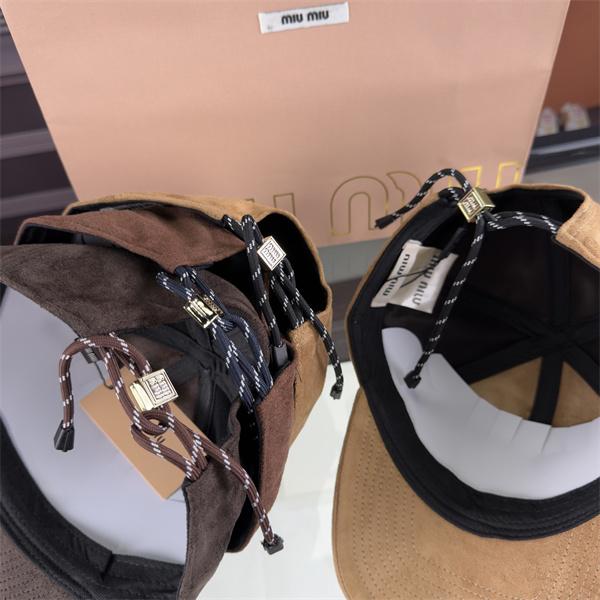 MIUMIU ミュウミュウ スーパーコピー 落ち着きカラー 大人仕様 起毛素材 キャップ 定番