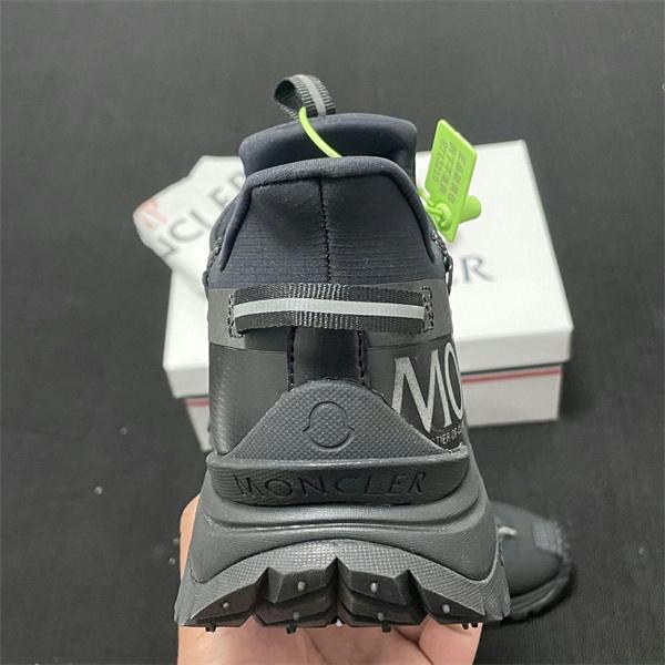 MONCLER メンズ／レディース ロゴ トレイルスニーカー 厚底 グリップソール 軽量 クッション性 アウトドア＆タウンユース対応