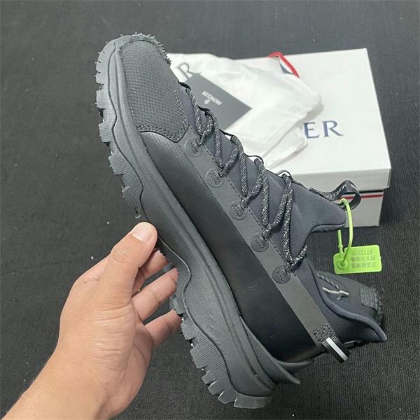 MONCLER メンズ／レディース ロゴ トレイルスニーカー 厚底 グリップソール 軽量 クッション性 アウトドア＆タウンユース対応