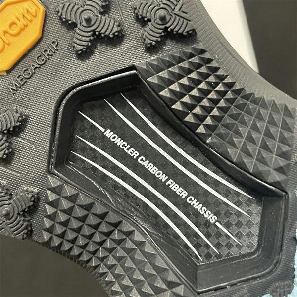 MONCLER メンズ／レディース ロゴ トレイルスニーカー 厚底 グリップソール 軽量 クッション性 アウトドア＆タウンユース対応