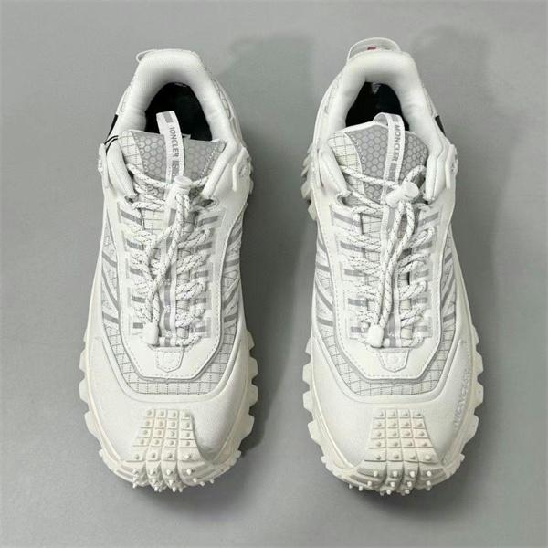 MONCLER GRENOBLE メンズ／レディース トレイルランニングスニーカー 厚底 Vibramソール 高機能アウトドア対応モデル