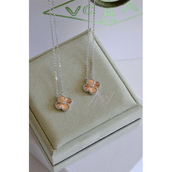 ヴィンテージ 四つ葉 VCA ヴァン ヴァン クリーフ＆アーペル 偽物 ネックレス ゴールド 華やか エレガント