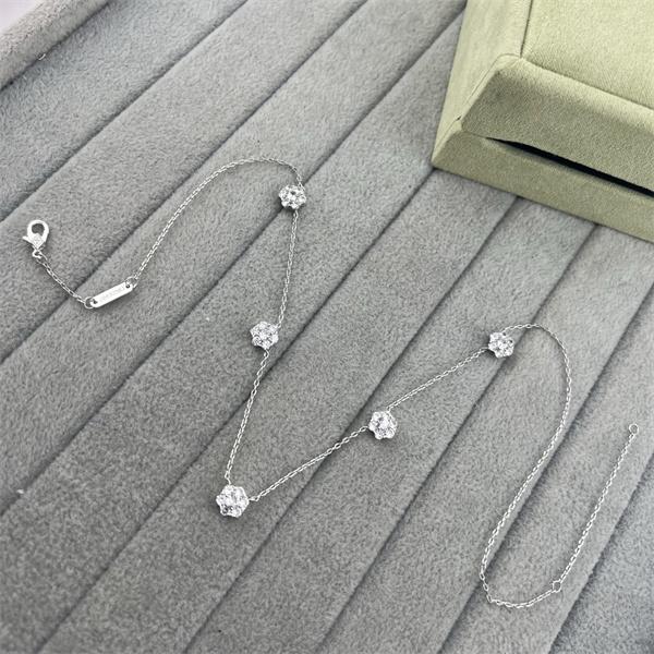 VCA ヴァン ヴァン クリーフ＆アーペル 偽物 ネックレス ゴールド シルバー 人气 売れ筋 注目 レディース