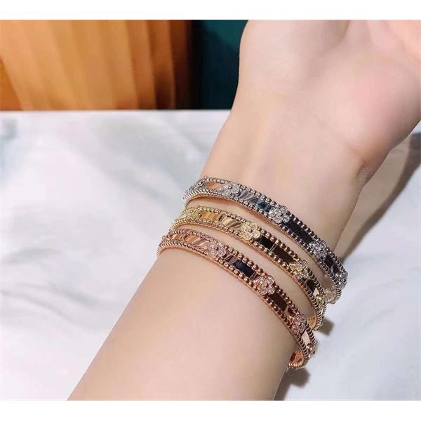 期間限定 重ね付け ゴールド シルバー モード系 注目 VCA ヴァン ヴァン クリーフ＆アーペル スーパーコピー