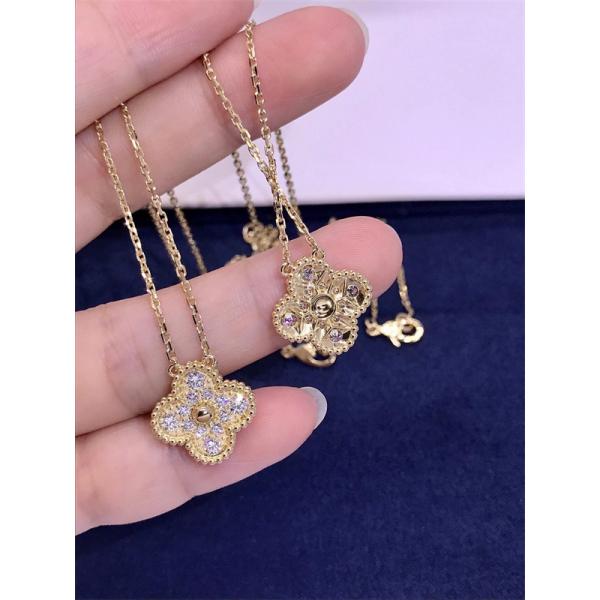 クローバーモチーフ ブレスレット 入手困難 モダン VCA ヴァン ヴァン クリーフ＆アーペル 偽物 高見え