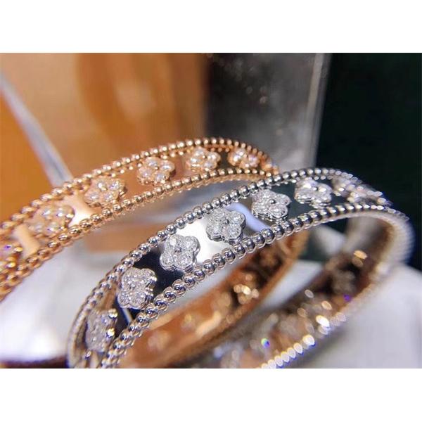 VCA ヴァン ヴァン クリーフ＆アーペル コピー フラワー バングル ゴールド 限定入荷 クラシカル エレガント