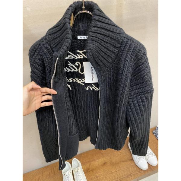 ACNE STUDIO アクネ ストゥディオズ スーパーコピー バックロゴ ニット ブラック 2025秋冬 存在感 希少