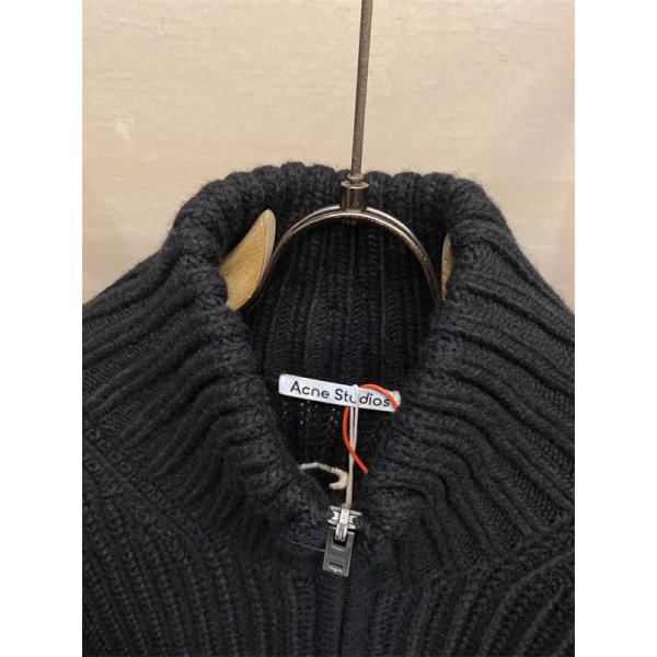ACNE STUDIO アクネ ストゥディオズ スーパーコピー バックロゴ ニット ブラック 2025秋冬 存在感 希少