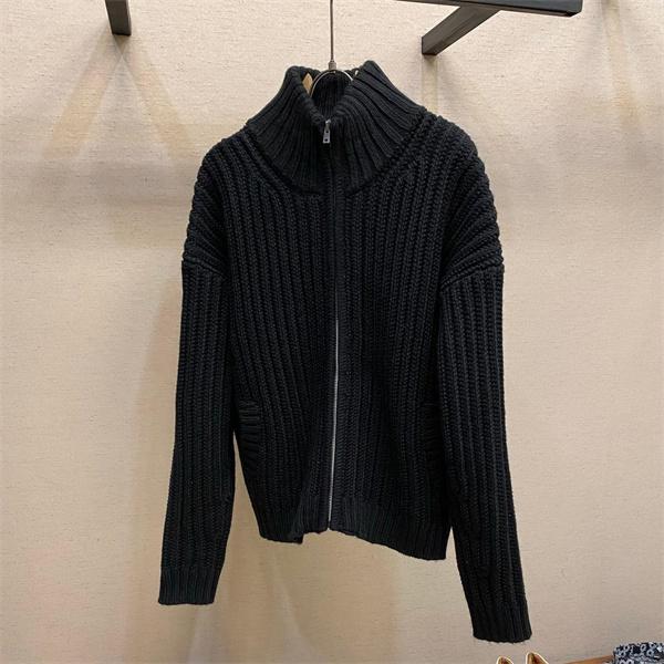 ACNE STUDIO アクネ ストゥディオズ スーパーコピー バックロゴ ニット ブラック 2025秋冬 存在感 希少